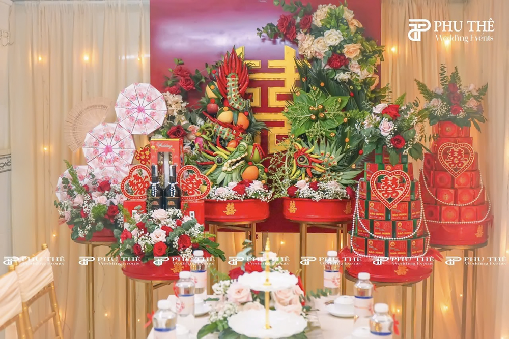 Gói Mâm Qủa Cưới Hỏi Nâng Cao – 6 Mâm Rồng Phượng Kết Tháp Hoa Tươi